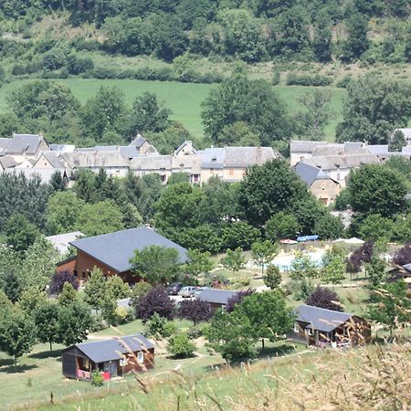 Village de Gite - La Cascade Sainte-Eulalie-d'Olt Exterior foto