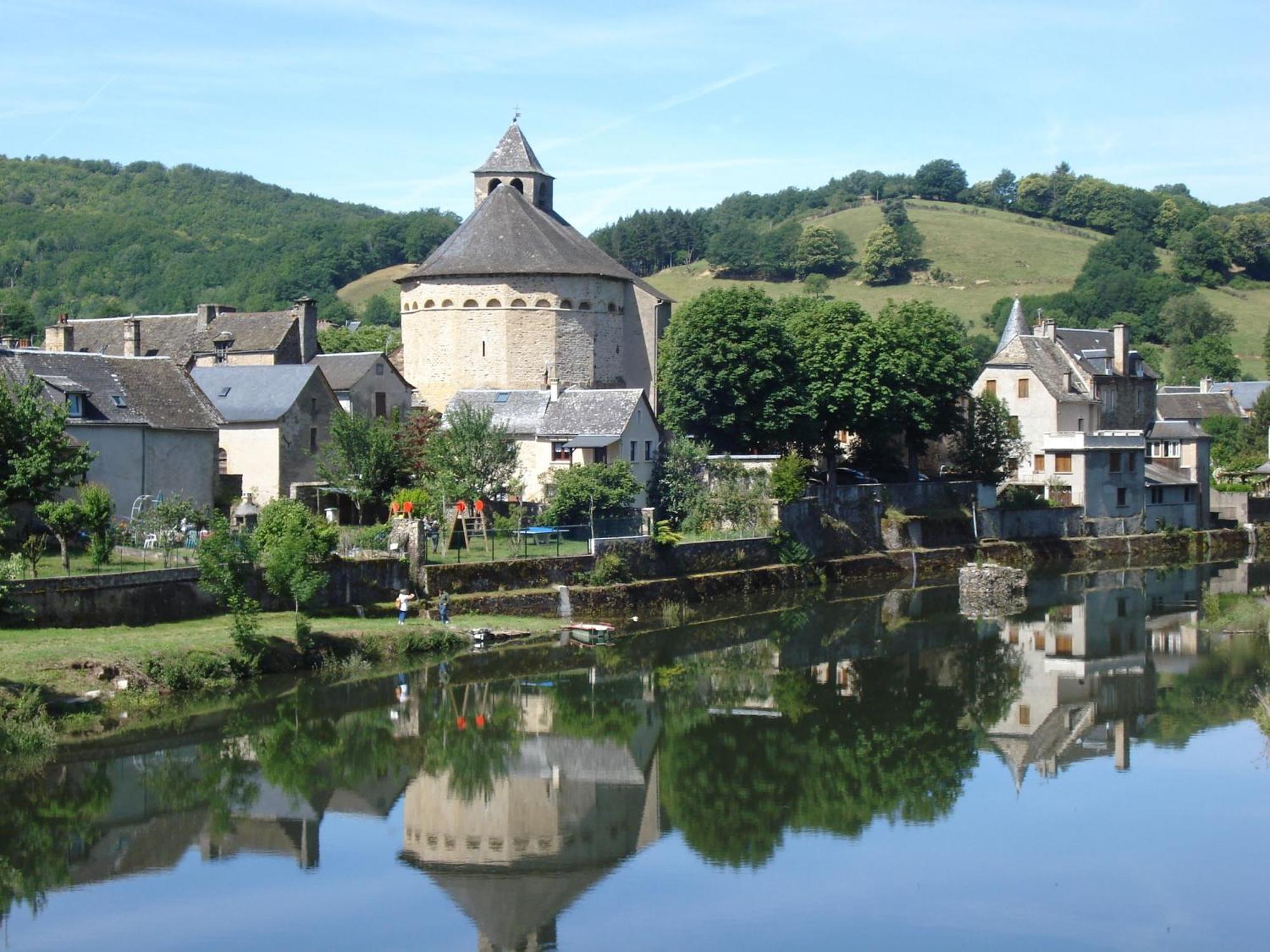 Village de Gite - La Cascade Sainte-Eulalie-d'Olt Exterior foto