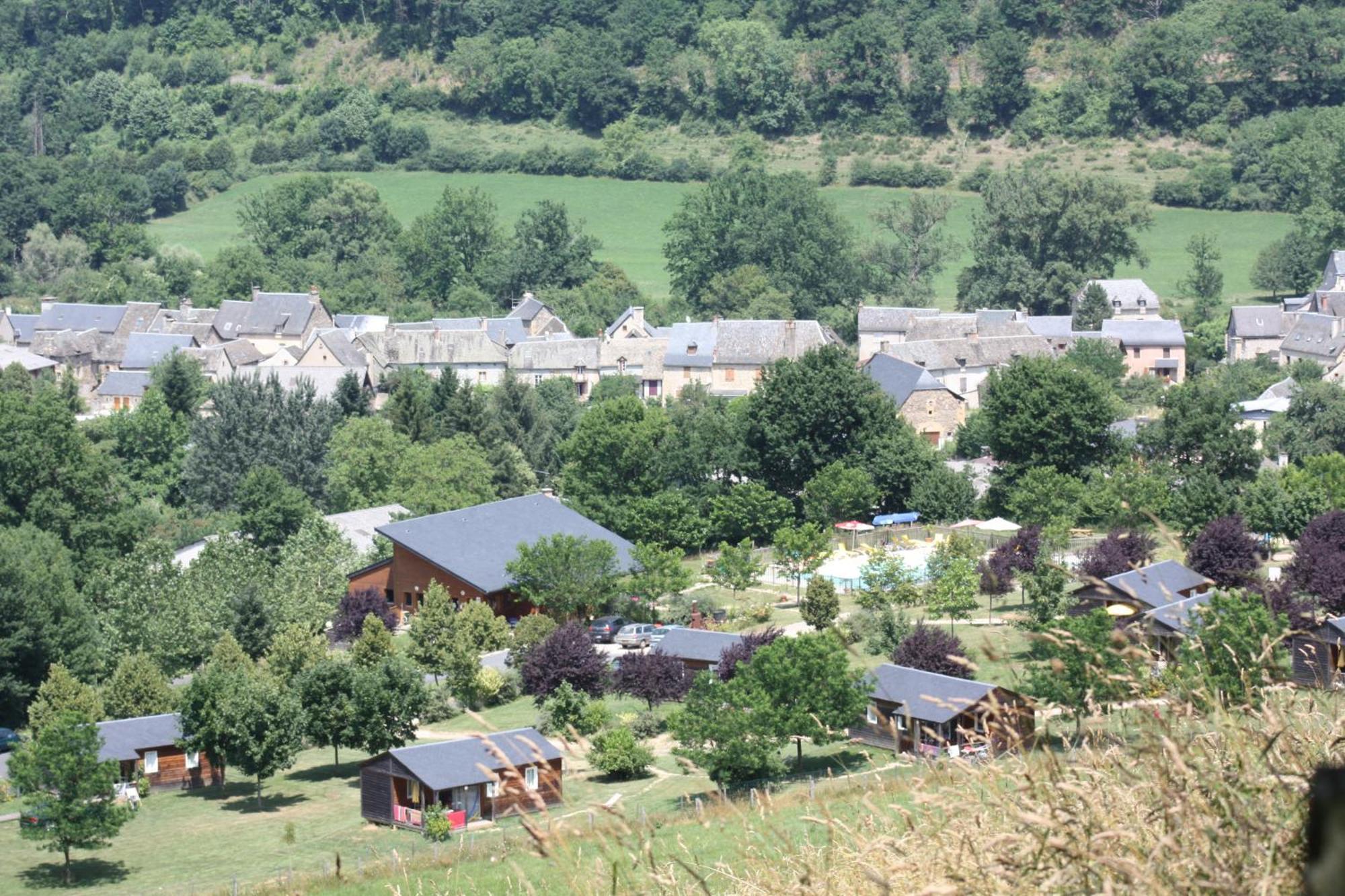 Village de Gite - La Cascade Sainte-Eulalie-d'Olt Exterior foto